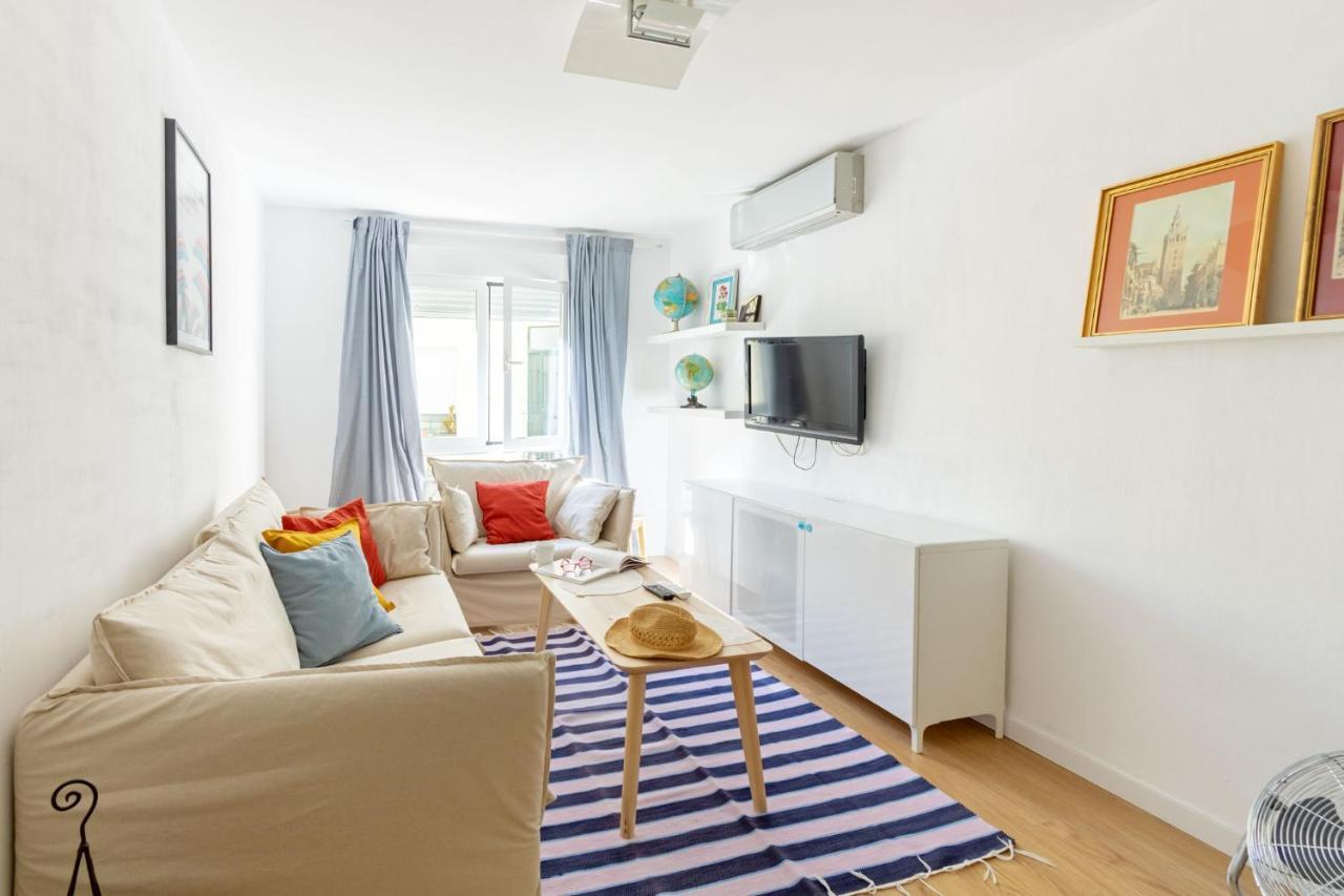 Appartement Colours And Garage Historical Center 4 Pax *