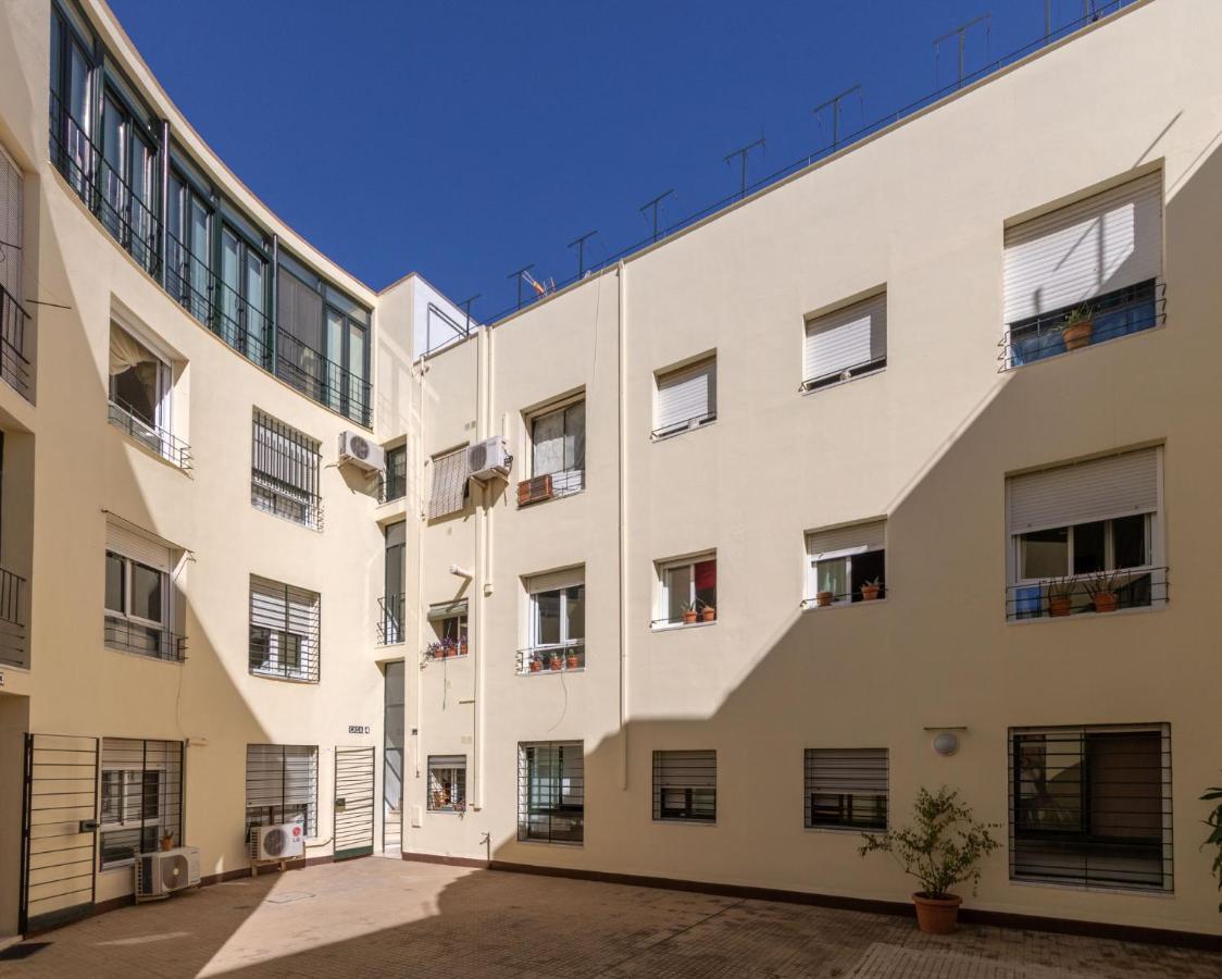 Appartement Colours And Garage Historical Center 4 Pax *